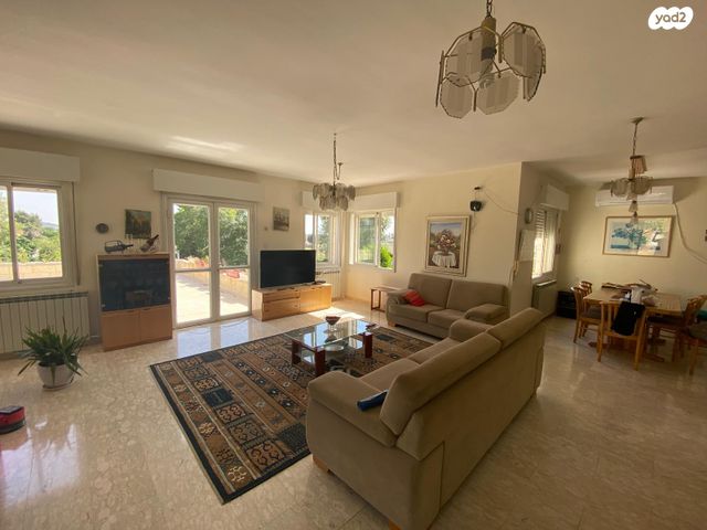 בית פרטי/ קוטג', הדרור 4, שכונה ד', מבשרת ציון