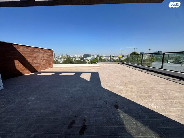 גג/ פנטהאוז, זכריה 4, נאות יהודית ונווה ארזים, חולון