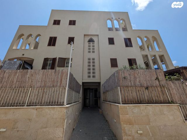 דירה, שטרנהארץ 1, עג'מי, גבעת העליה, תל אביב יפו