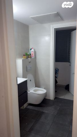 דירה, דולפין 2, גלי כרמל, טירת כרמל