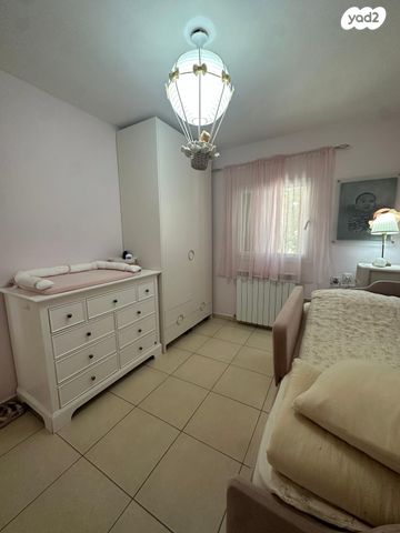 דירה, אירוס 5, משכנות גבעת זאב, גבעת זאב