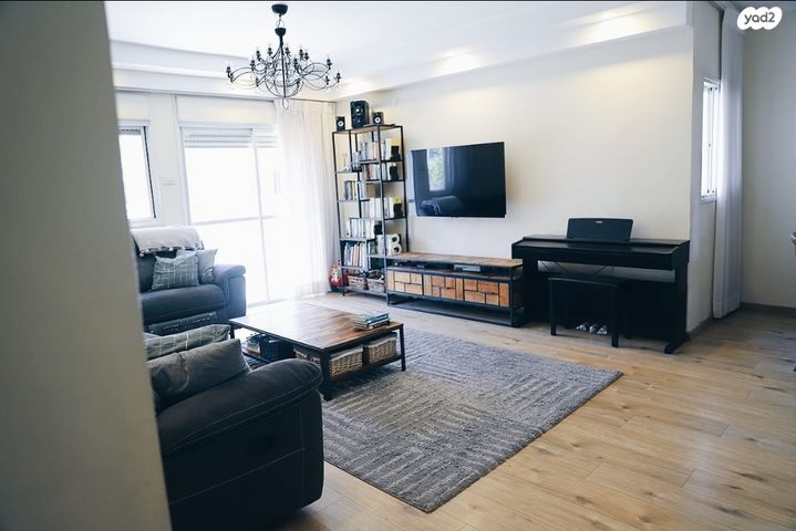 דירה, יהודה הלוי 59, רמת חן ובן ציון, נתניה