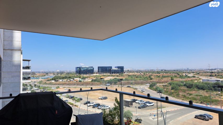 דירה, נחשול 10, נופרים, ראש העין