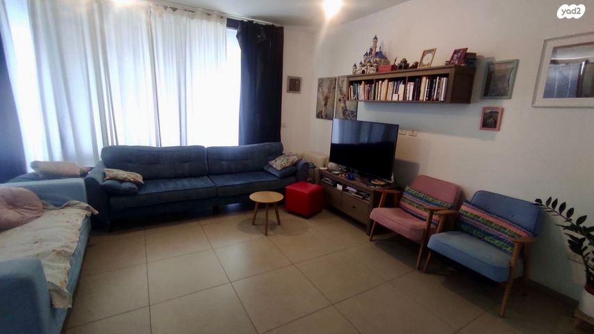 דירה, עוזיאל 93, נגבה, רמת גן