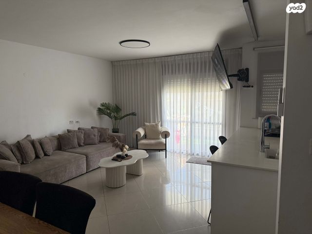 דירה, משה קהירי 1, רמות הרכס, באר שבע