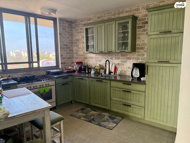 דופלקס, הל"ה 4, קרית ויצמן, רעננה