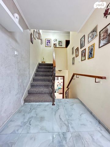 דירה, שדרות העצמאות 187, הפרחים, קרית גת