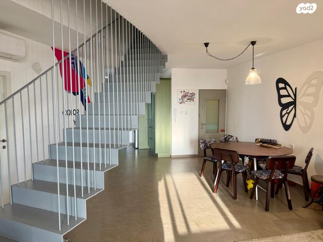 דופלקס, הל"ה 4, קרית ויצמן, רעננה