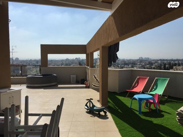 דופלקס, הל"ה 4, קרית ויצמן, רעננה