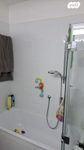 דירה, נחשול 10, נופרים, ראש העין