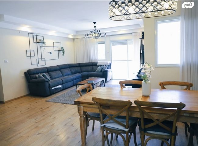 דירה, יהודה הלוי 59, רמת חן ובן ציון, נתניה