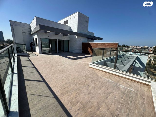 גג/ פנטהאוז, זכריה 4, נאות יהודית ונווה ארזים, חולון