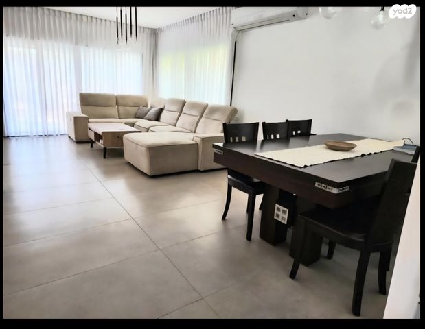 בית פרטי/ קוטג', שיקמה 22, שאר העיר, מיתר / כרמית