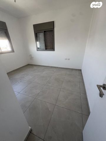 גג/ פנטהאוז, נחל זויתן 9, כרמי גת, קרית גת