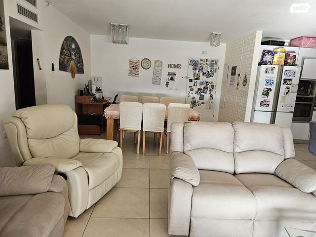 דירה, יהודה 77, נשר, ערד