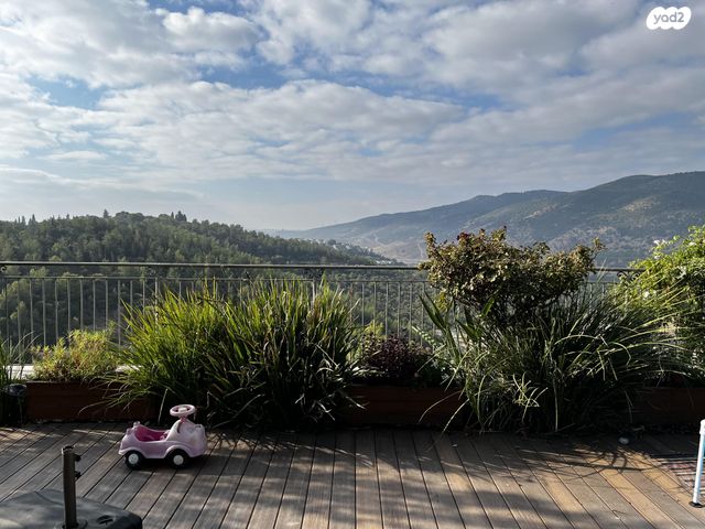 דו משפחתי, יצחק שדה 34, קרית עמל, קרית טבעון