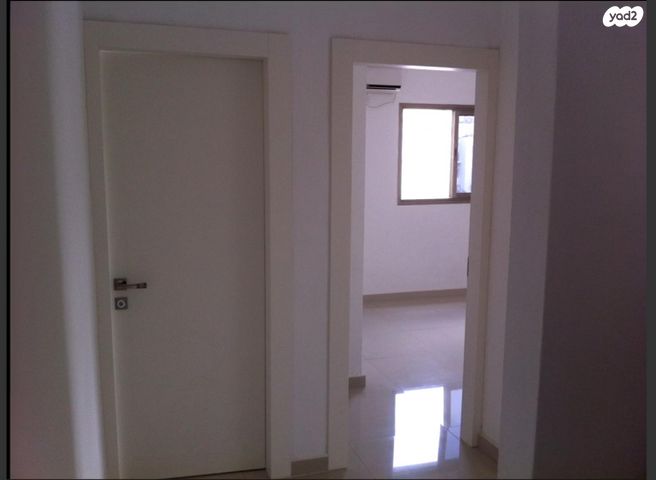 גג/ פנטהאוז, אהרון לובלין 31, גני אביב, לוד