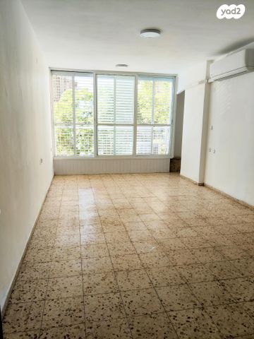 שמואל שרירא 16