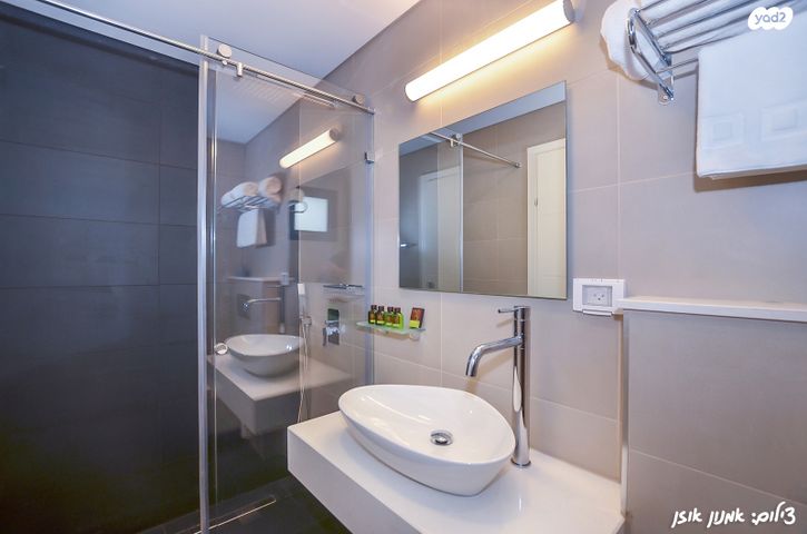 בית פרטי/ קוטג', המייסדים 1, כינרת מושבה, כינרת מושבה