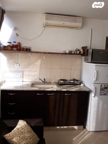 יחידת דיור, לוס אנג'לס 611, ערבה, אילת