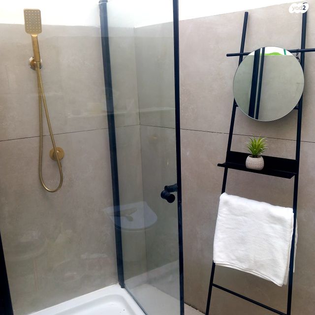 יחידת דיור, חיים נחמן ביאליק 19, בית וקאנטרי, גיורא יוספטל, גבעת שמואל