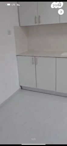 דירה, הגיבורים 12, שיכון ב, טבריה