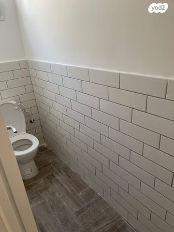 דרך יד לבנים 180