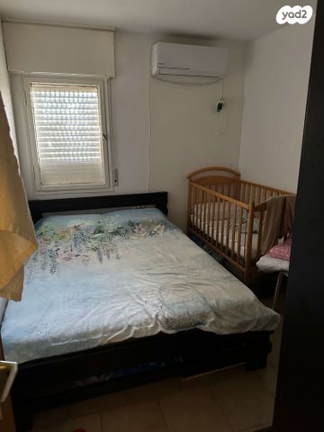 גיורא יוספטל 34