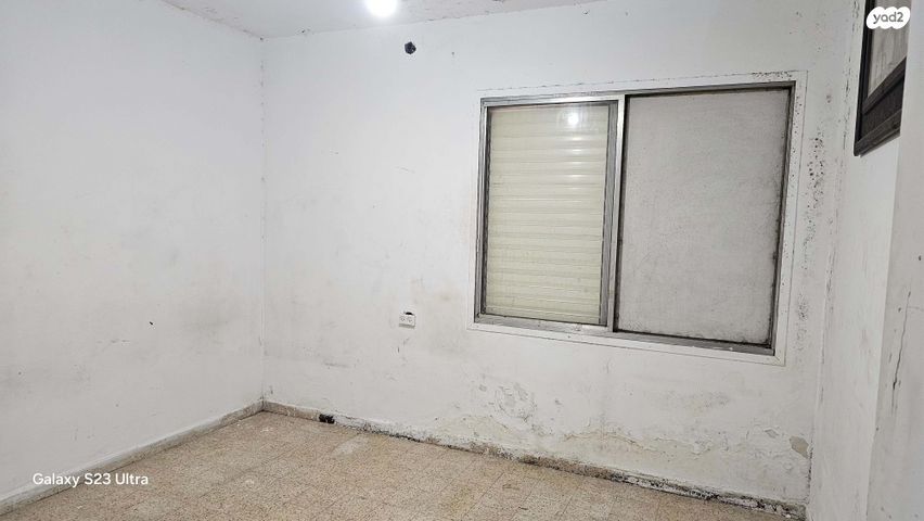 לאה גולדברג 1