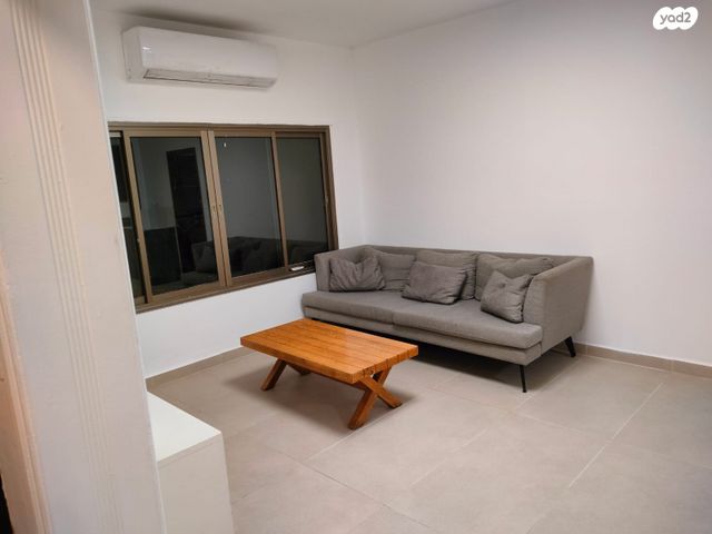 בית פרטי/ קוטג', שורשים 1, הזורעים, הזורעים