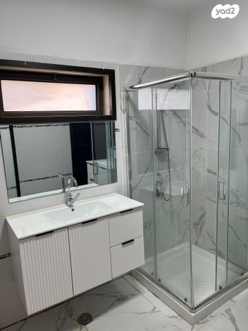 בית פרטי/ קוטג', שורשים 1, הזורעים, הזורעים