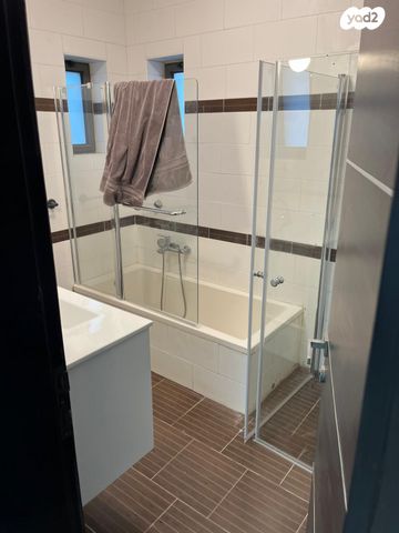 בית פרטי/ קוטג', שורשים 1, הזורעים, הזורעים