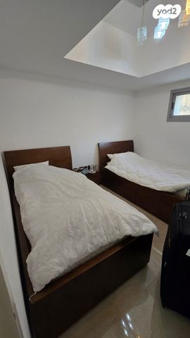 בית פרטי/ קוטג', אסתר המלכה 82, מוריה, מודיעין מכבים רעות