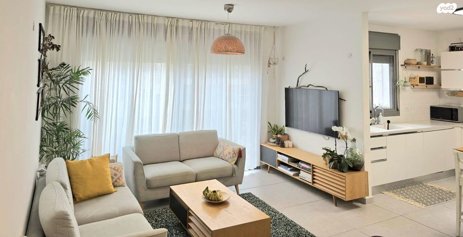 דירה, סביון 14, הפרחים, חריש