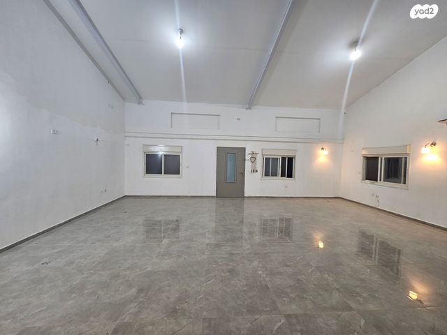 כללי, יסמין 131, אורה