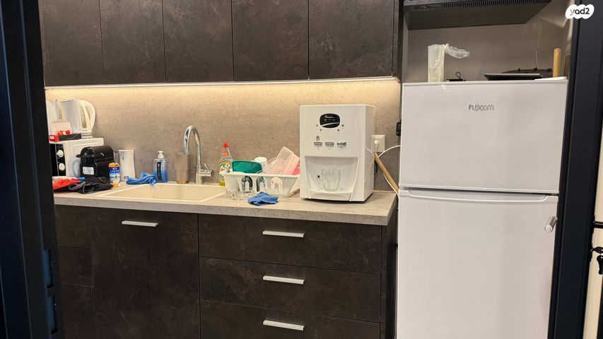 משרדים, דרך זאב ז'בוטינסקי 9, אזור תעשיה צפון, בני ברק