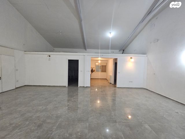 כללי, יסמין 131, אורה