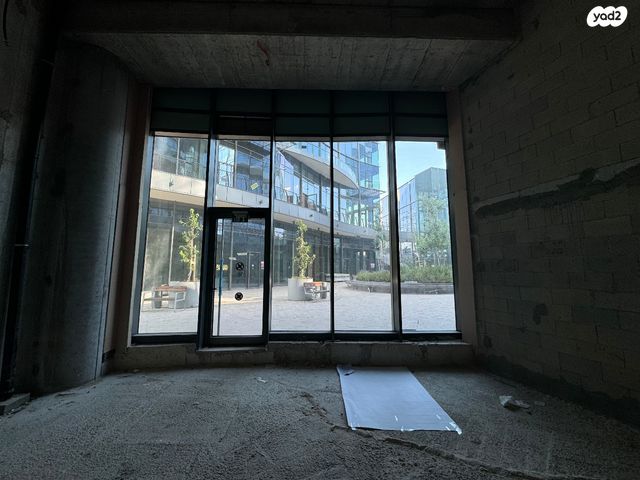 חנויות/ שטח מסחרי, החרט 1, מרכז עינב, מודיעין מכבים רעות