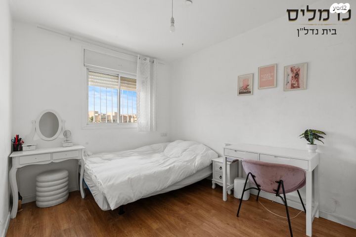 דירה, עמק זבולון, המגינים, מודיעין מכבים רעות