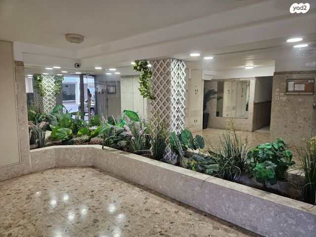 דירה, כפר סבא