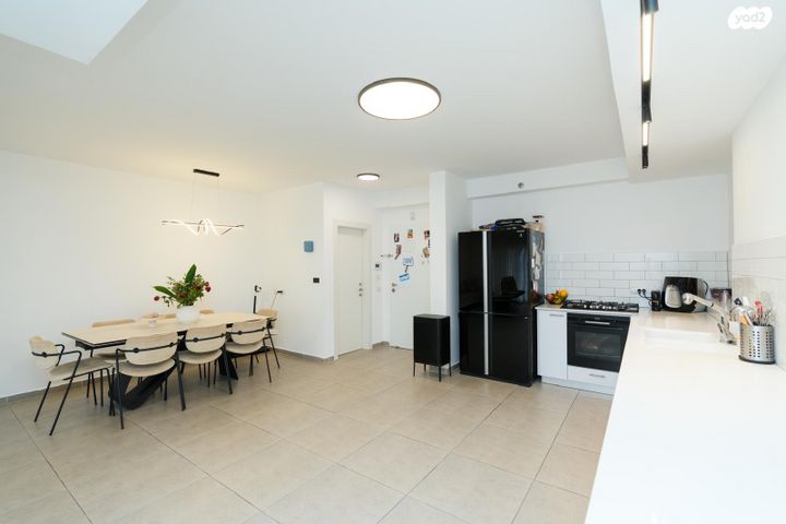 דירה, אור ים, אור עקיבא