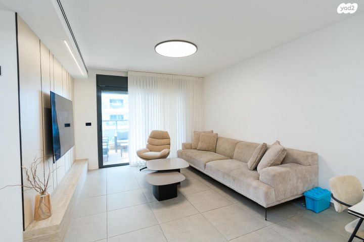 דירה, אור ים, אור עקיבא