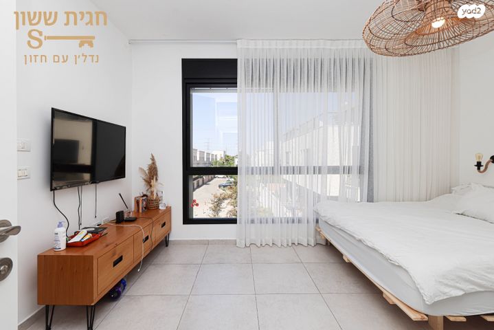 דו משפחתי, מרווה, פרדסיה, פרדסיה