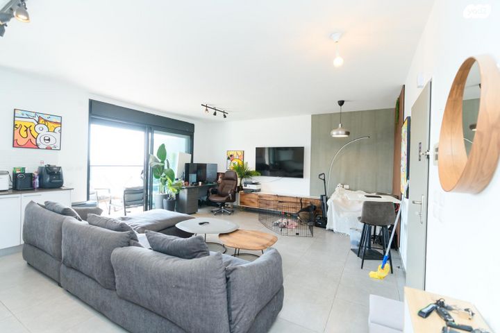 דירה, אור ים, אור עקיבא