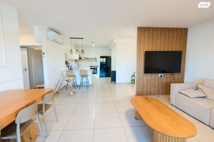 דירה, אור ים, אור עקיבא