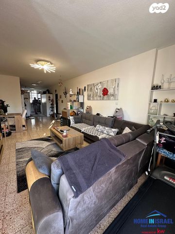 יאיר אברהם שטרן 