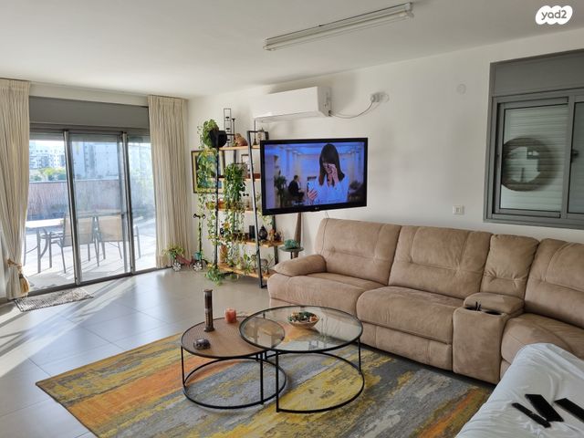 גג/ פנטהאוז