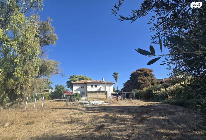 משק חקלאי/ נחלה, טל שחר