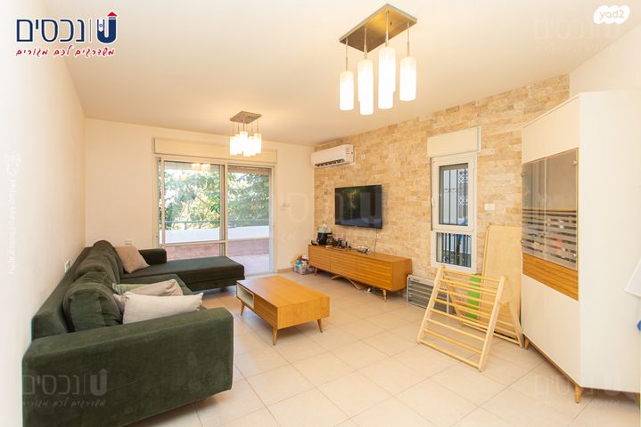 דירת גן, יקינטון, אחוזה, חיפה