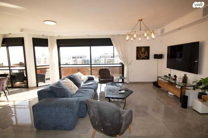 גג/ פנטהאוז, קרית שלום, תל אביב יפו